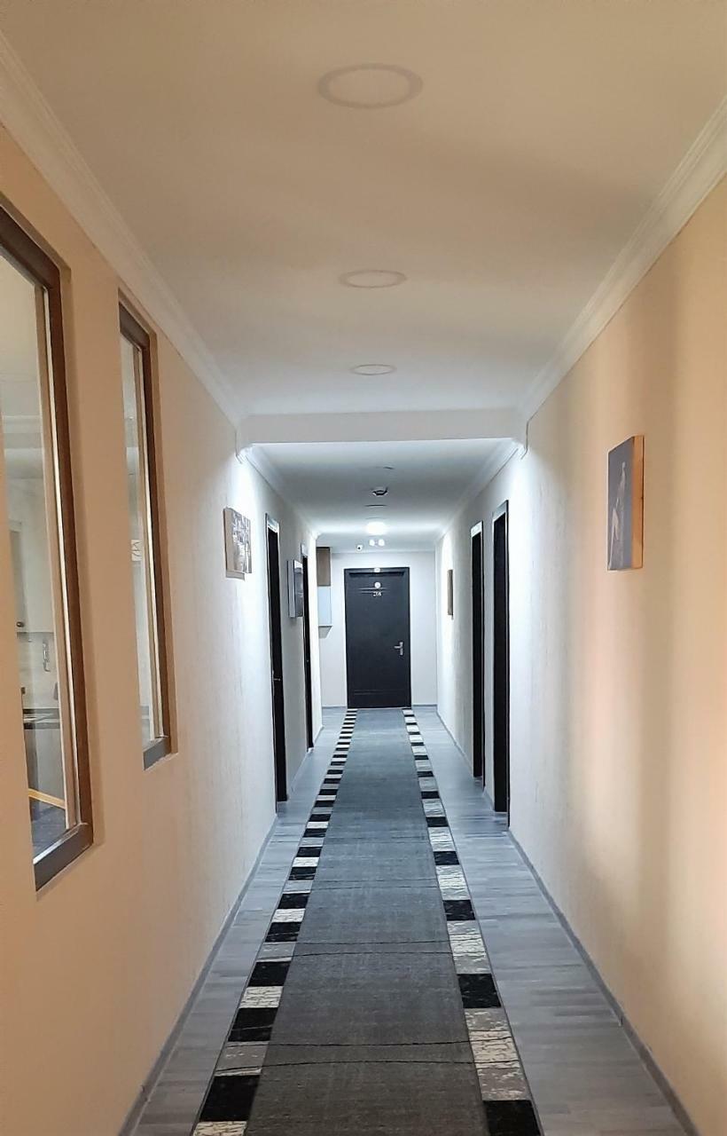 Hotel Tolia Кутаїсі Екстер'єр фото